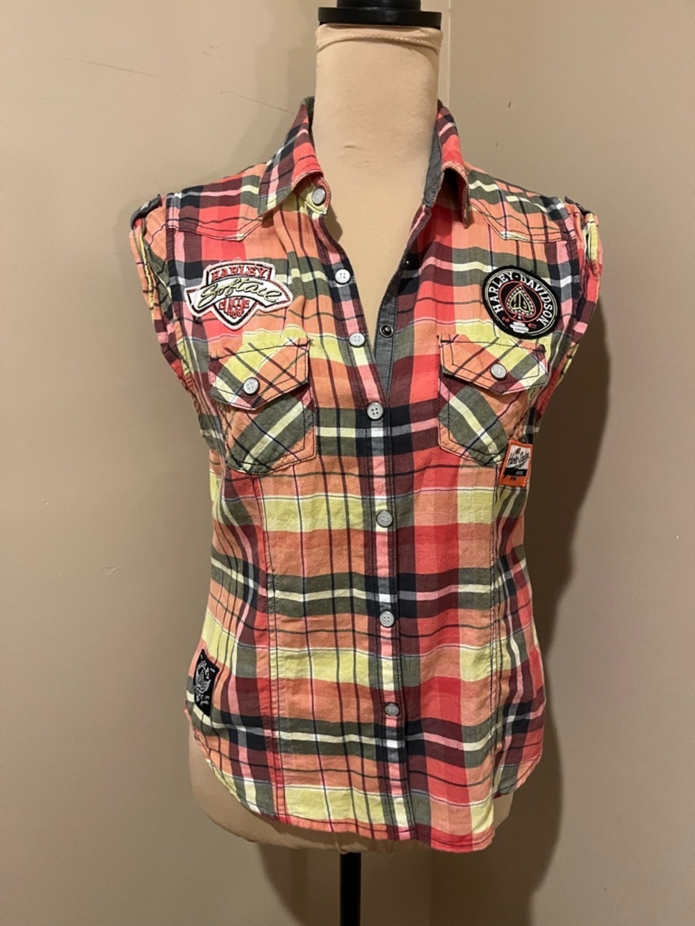 Harley Davidson Plaid Sleeveless Snap-Front Top with Patches, size small
